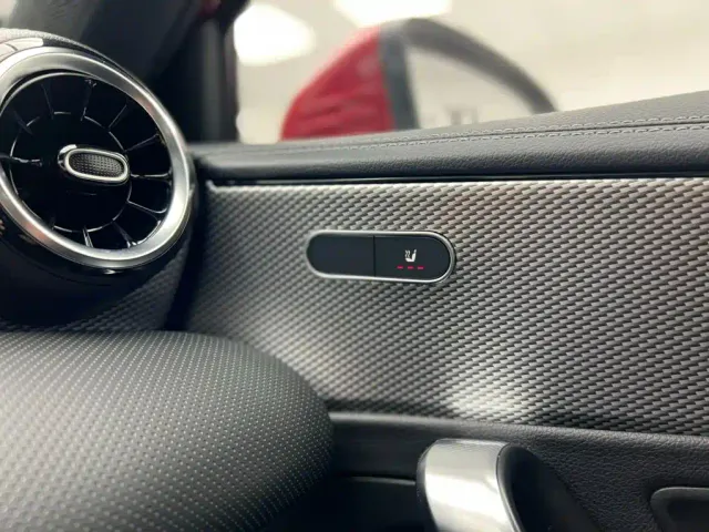 Mercedes-Benz A-Class — Фото автомобиля 10