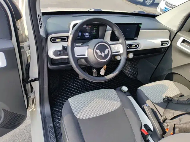 Wuling Hongguang Mini EV — Фото автомобиля 9