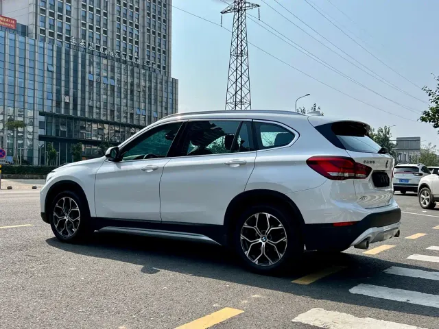 BMW X1 — Фото автомобиля 7