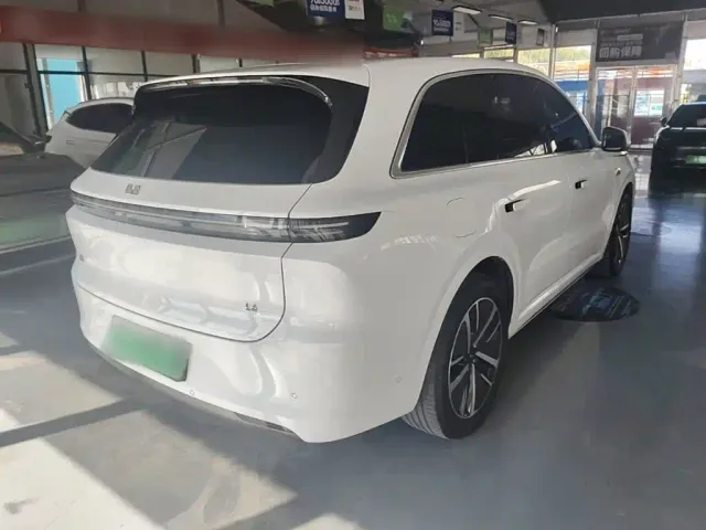 Li Auto L6 — Фото автомобиля 6