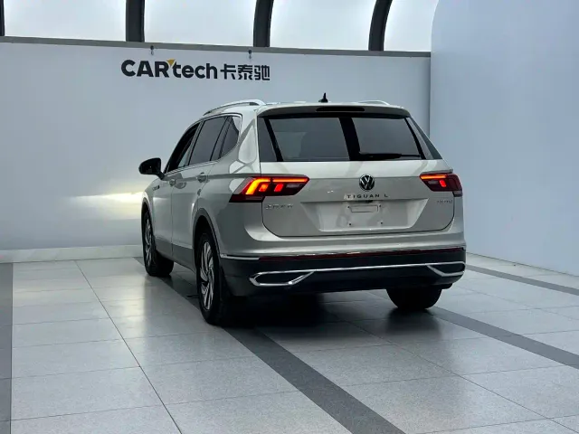 Volkswagen Tiguan L — Фото автомобиля 17