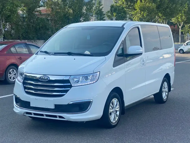 Фотография автомобиля — JAC Refine M3