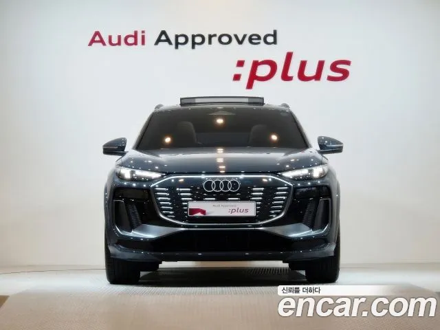 Audi Q6 e-tron — Фото автомобиля 3