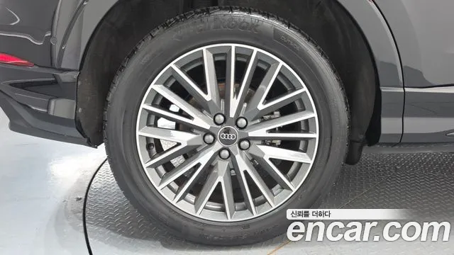 Audi Q3 40 TFSI quattro Premium — Фото автомобиля 5
