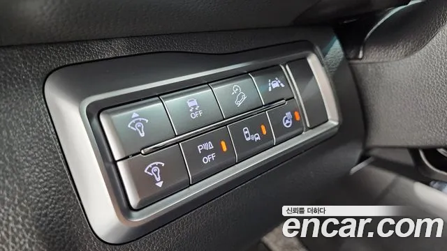 KG_Mobility_Ssangyong TIBOLI Very New Tivoli Бензин 1.5 2WD — Фото автомобиля 15