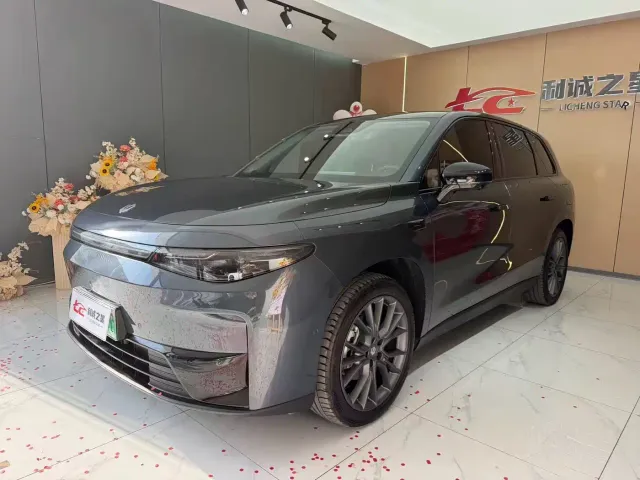 Фотография автомобиля — Leapmotor C10