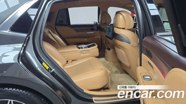 Genesis G90 Бензин 3.5 турбо AWD — Фото автомобиля 12