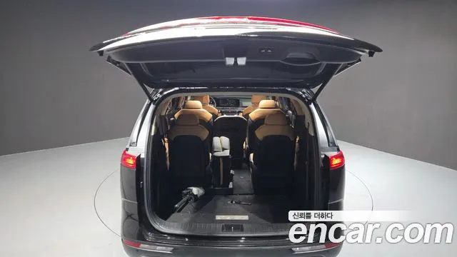 Kia Canival Carnival 4 поколение Бензин 11 мест Signature — Фото автомобиля 20