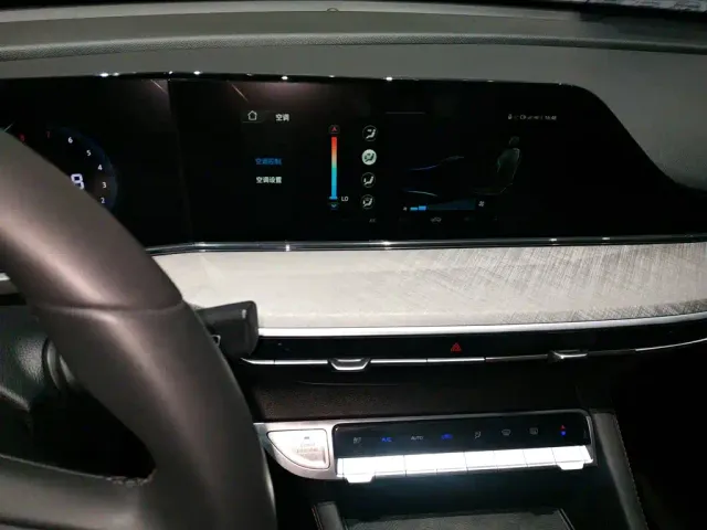 Changan Eado — Фото автомобиля 12