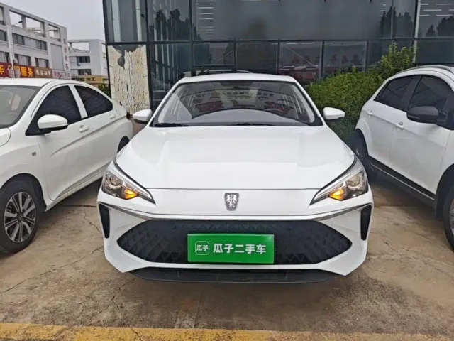 Roewe i5 — Фото автомобиля 2