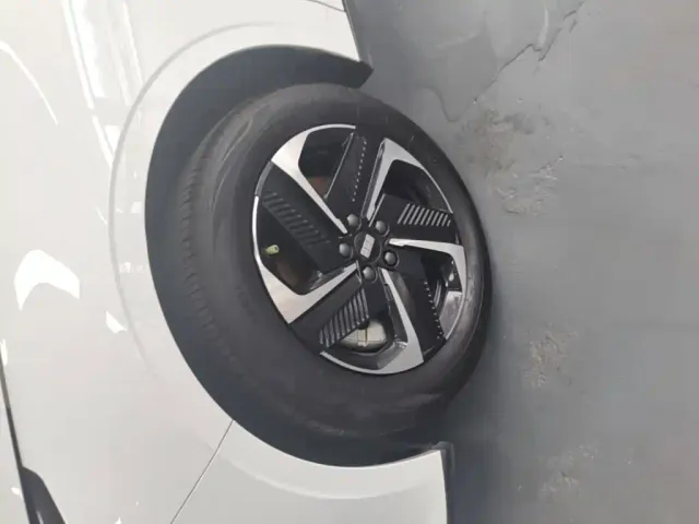 Geely Galaxy L6 — Фото автомобиля 22