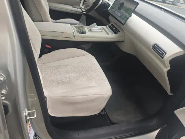 Changan Qiyuan Q05 — Фото автомобиля 8
