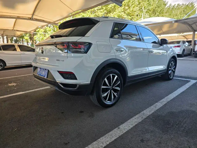 Volkswagen T-Roc — Фото автомобиля 20