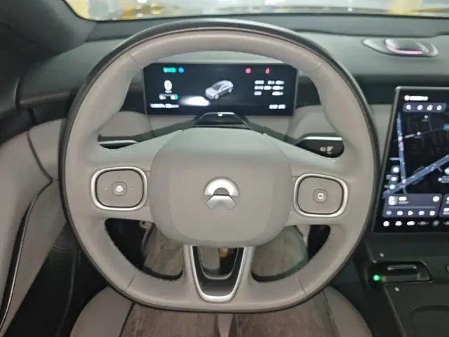 Nio ET5 Touring — Фото автомобиля 10