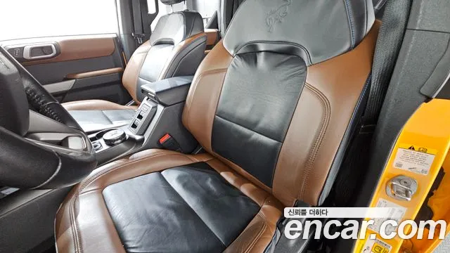 Ford Bronco — Фото автомобиля 19