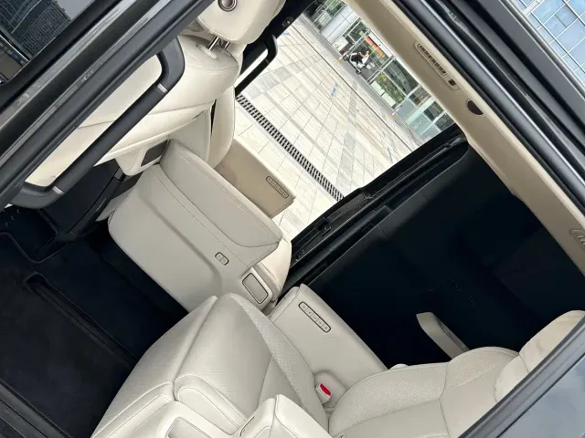 Li Auto MEGA — Фото автомобиля 15