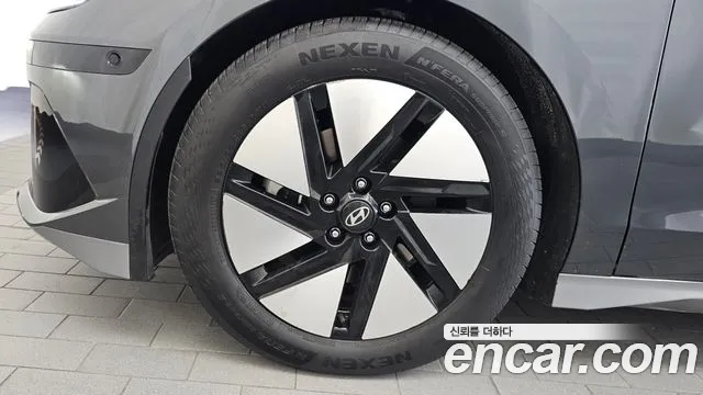 Hyundai Ioniq 6 — Фото автомобиля 5