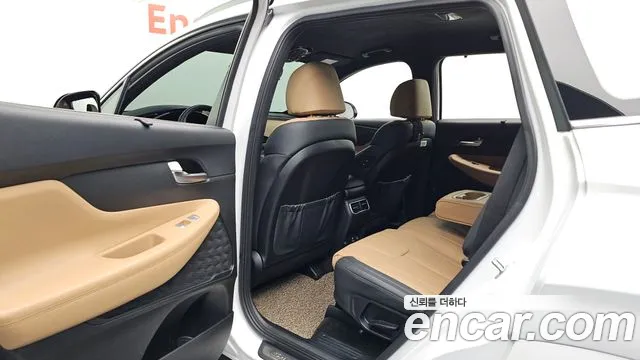 Hyundai Santa Fe New — Фото автомобиля 16