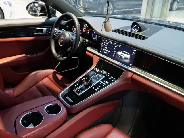 Porsche Panamera — Фото автомобиля 7
