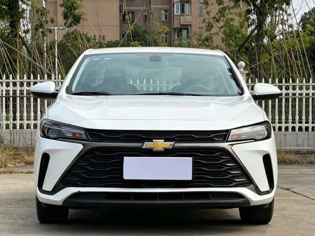 Chevrolet Monza — Фото автомобиля 2