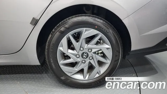 Hyundai AVANTE Новый Avante (CN7) — Фото автомобиля 20