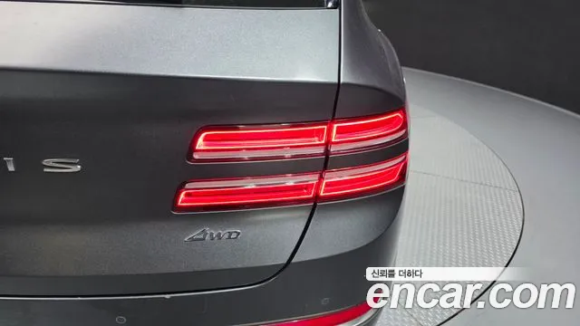 Genesis GV80 — Фото автомобиля 8