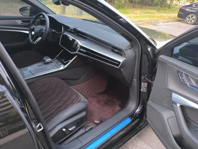 Audi A6L — Фото автомобиля 8