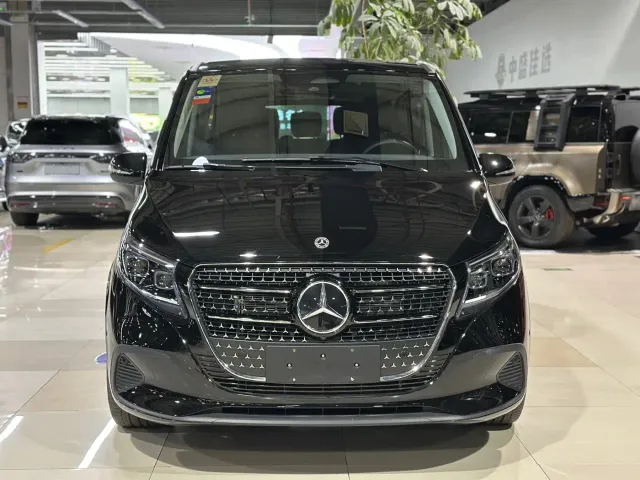 Mercedes-Benz V-Class — Фото автомобиля 3