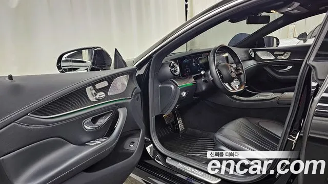 Mercedes-Benz CLS-Class — Фото автомобиля 9