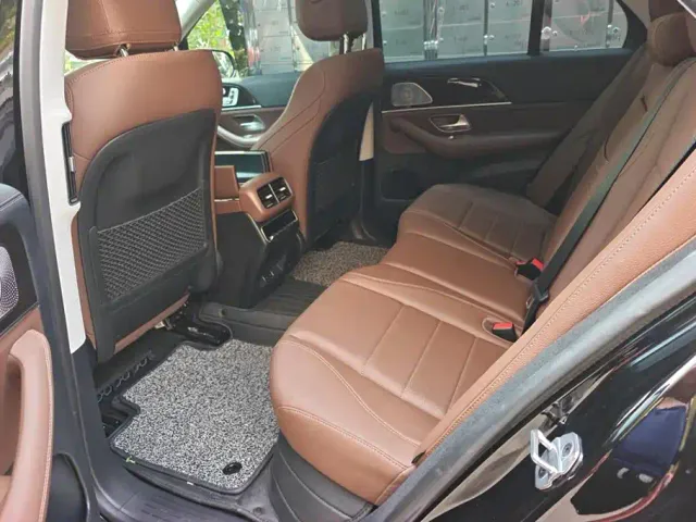 Mercedes-Benz GLE-Class — Фото автомобиля 11
