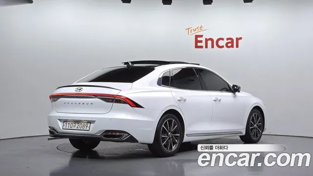 Hyundai Grandeur Grandeur (New) — Фото автомобиля 2
