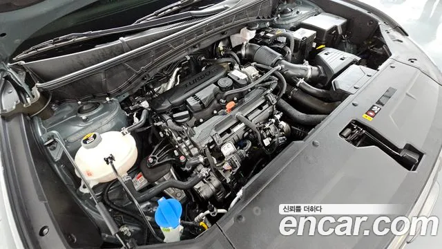 Hyundai Tucson Tucson (NX4) Бензин 1.6 турбо 2WD — Фото автомобиля 6