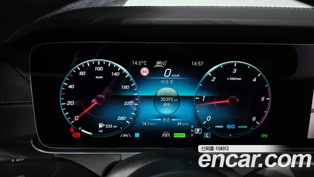 Mercedes-Benz E-Class — Фото автомобиля 8