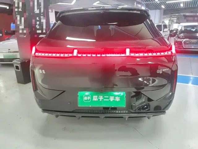 Lynk & Co Lynk & Co 08 EM-P 2023 120km Long Range Halo — Фото автомобиля 5