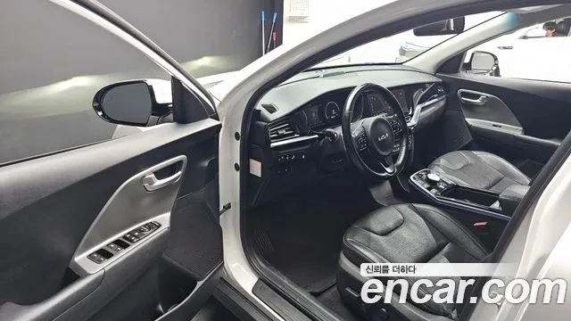 Kia Niro Niro Plus Earth — Фото автомобиля 10