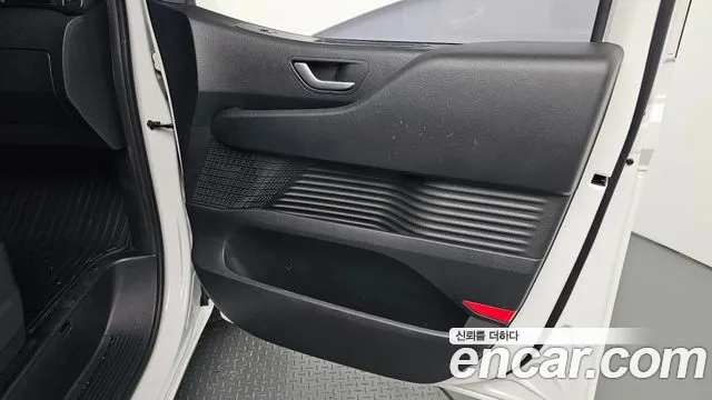 Hyundai Staria — Фото автомобиля 14