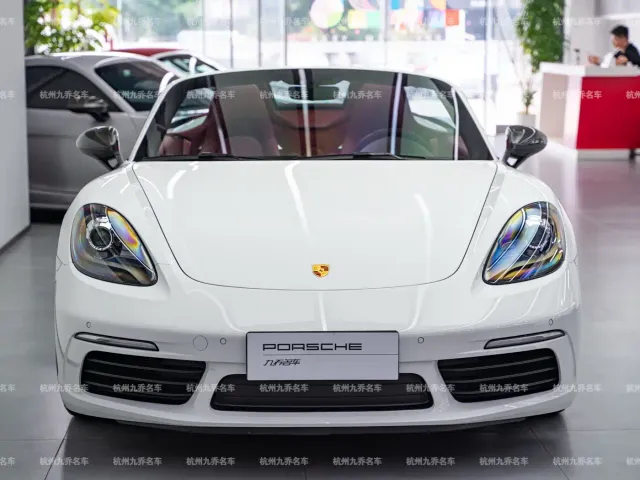 Porsche 718 — Фото автомобиля 2