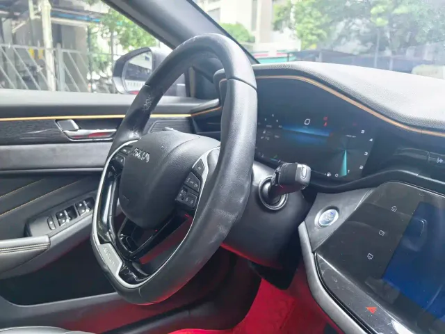 Dongfeng Yixuan MAX — Фото автомобиля 13