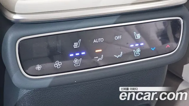 Genesis GV80 — Фото автомобиля 12