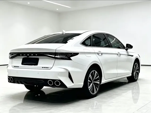 Chery Arrizo 8 — Фото автомобиля 9