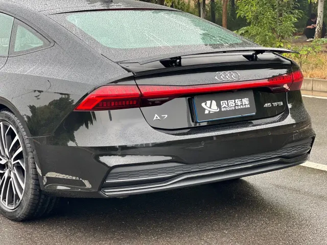 Audi A7 — Фото автомобиля 9