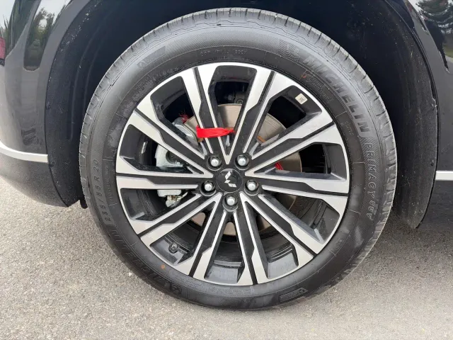 Wuling Starlight L — Фото автомобиля 13