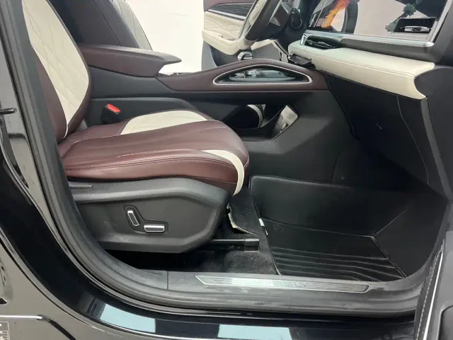 Geely Xingyue L — Фото автомобиля 8