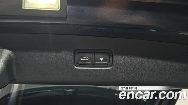 Genesis GV70 2.5T Бензин AWD — Фото автомобиля 30