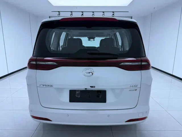 GAC Trumpchi M6 — Фото автомобиля 5