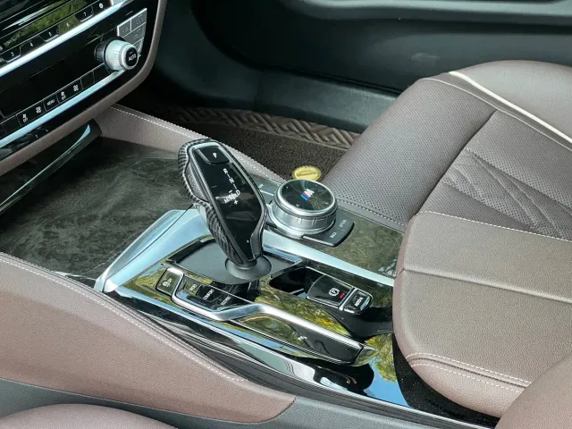 BMW 5 Series — Фото автомобиля 20