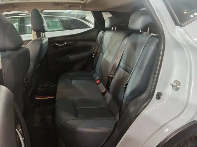 Nissan Qashqai — Фото автомобиля 16