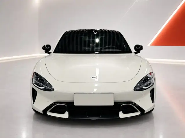 Xiaomi SU7 — Фото автомобиля 2