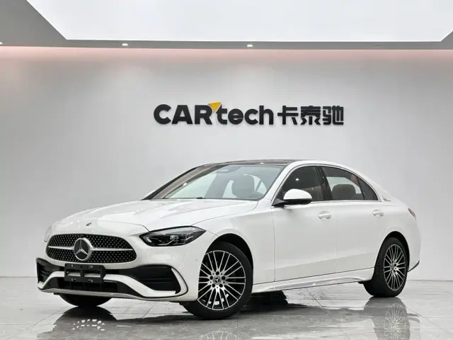 Фотография автомобиля — Mercedes-Benz C-Class