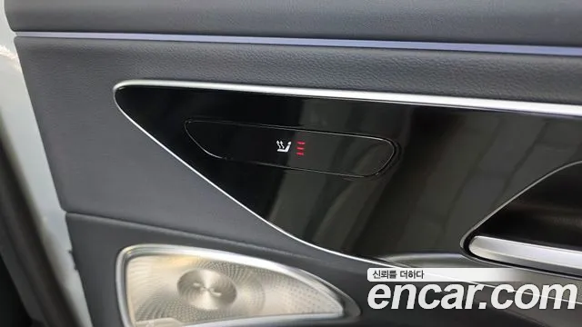 Mercedes-Benz E-Class W214 — Фото автомобиля 24